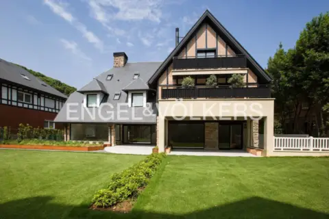 Dúplex en calle Santiago Zabala