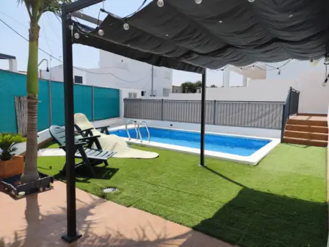 Chalet en El Pino-Bajo de Guía