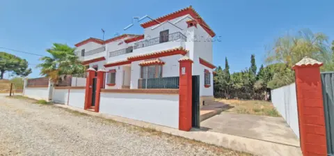 Casa pareada en Urbanizaciones Zona Norte