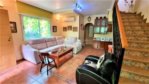 Casa pareada en calle de Juan Ramón Jiménez