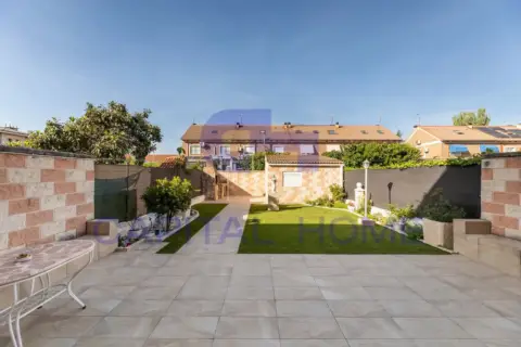 Chalet en Avenida de la Virgen de las Nieves