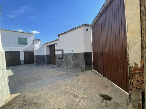 Casa adosada en Orgaz