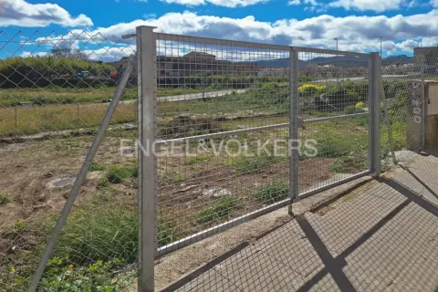 Terreno en calle C. Montanejos
