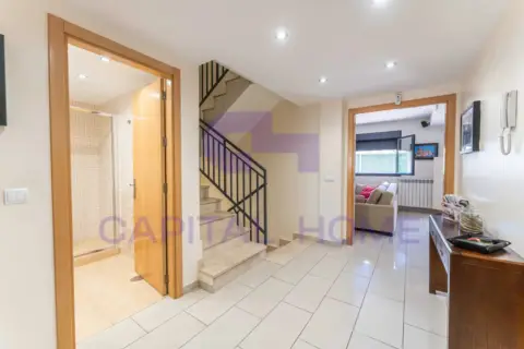Casa pareada en calle de las Jaras