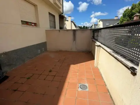 Chalet en calle del Generalife