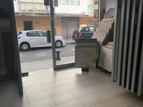 Local comercial en Carrer Vendrell