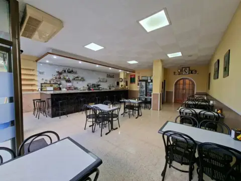 Local comercial en Llinars del Vallès