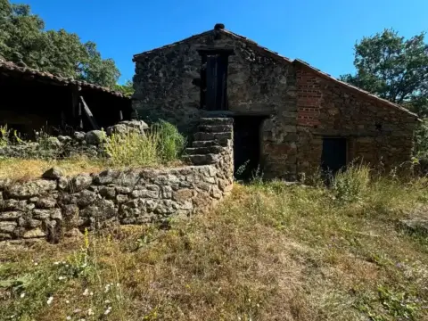 Terreno en Candeleda