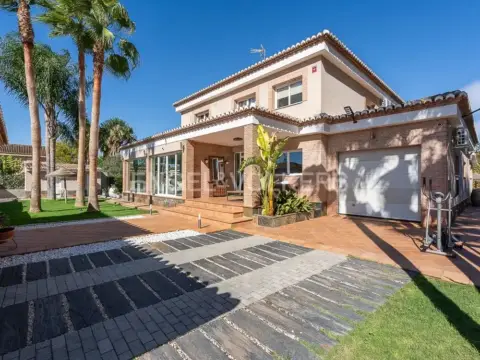 Casa en Carrer Gregal