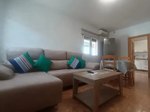 Casa pareada en calle de Cienfuegos, 3