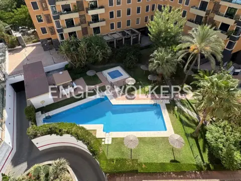 Piso en Pineda-Pedro Salvador