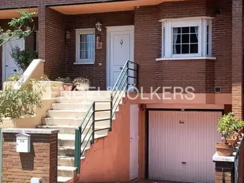 Casa adosada en Colonia