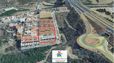 Casa adosada en calle Caupolican, 3