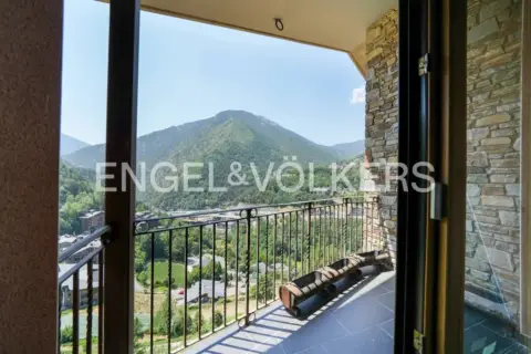 3-bedroom penthouse for sale in La Massana · 45 of 50