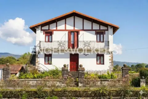 Chalet en calle Erribera Behera