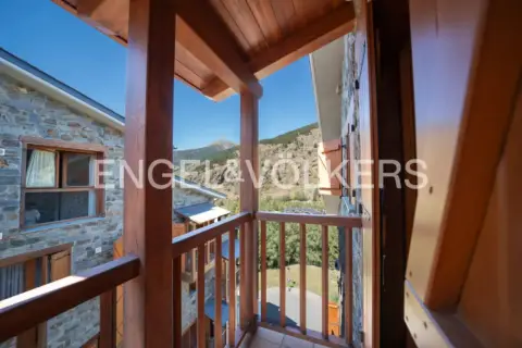 2-bedroom penthouse for sale in Canillo · 2 of 33