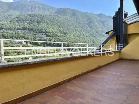 Àtic de 4 habitacions de lloguer a Centro, Andorra la Vella · 54 de 60