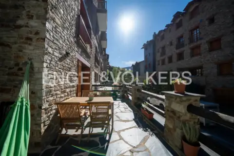 Pis de 2 habitacions en venda a Canillo · 60 de 60