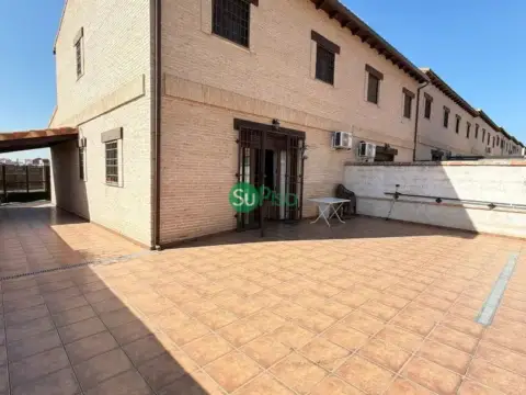 Chalet en calle de Portugal, 2