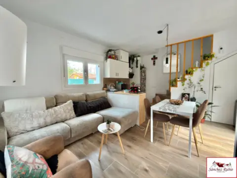 Casa en calle Principal, 20