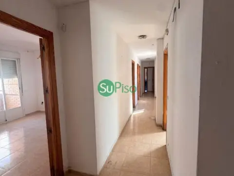 Piso en calle del Jazmín, 11