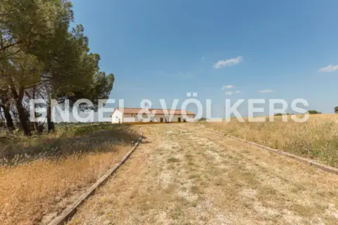 Casa rústica en La Raya del Palancar-Guadamonte