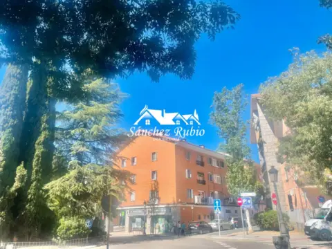 Piso en calle de Carlos Picabea, 13