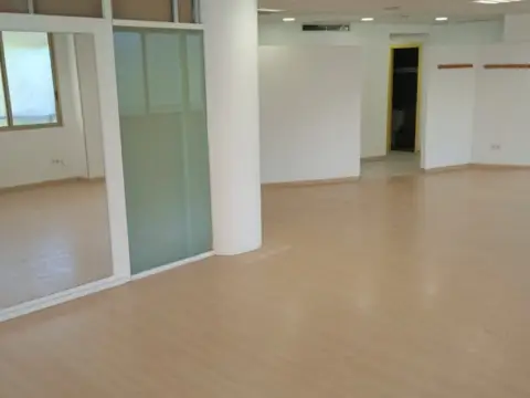 Oficina en calle Carrer Josep Bernad Amorós, nº 5