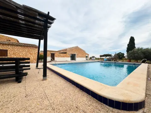 Casa rústica en calle Lugar Casas del Guardia
