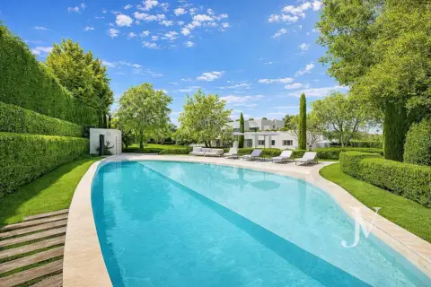 Chalet en Paseo de los Lagos, 1