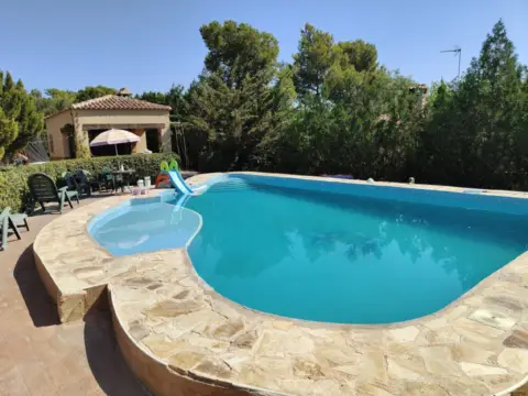 Chalet en La Canyada del Fenollar