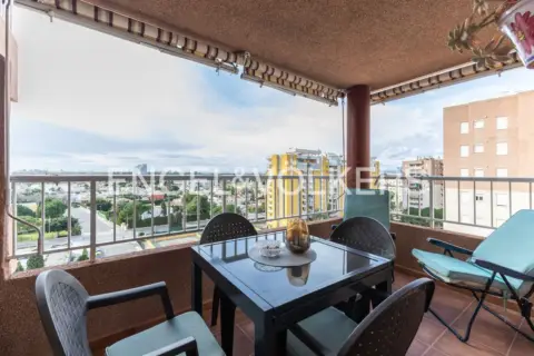 Piso en Carrer de Arroz y Tartana