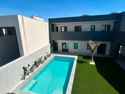 Chalet en calle Rm-F25