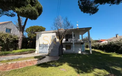 Chalet en Valdemorillo