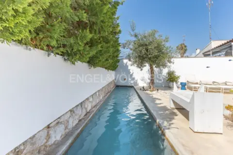 Casa rústica en Els Molins-Poble Sec-Pins Vens