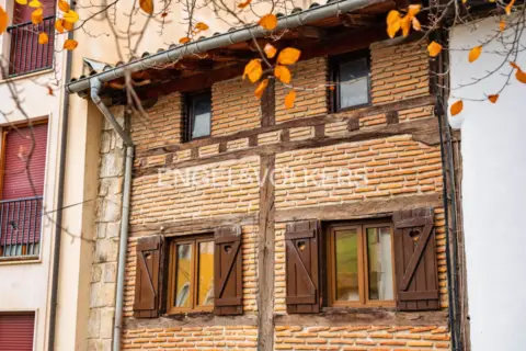Casa adosada en Eskoriatza