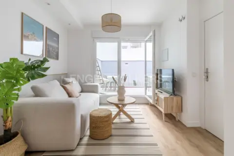 Apartamento en calle de Teruel
