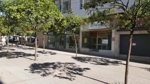 Local comercial en Plaza de San José, 2