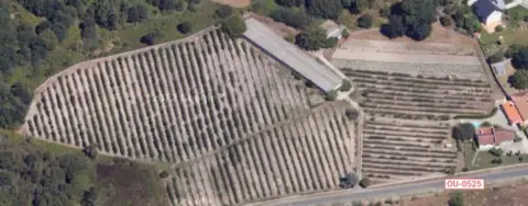 Terreno en calle Carretera Amoeiro de A Cabeanca