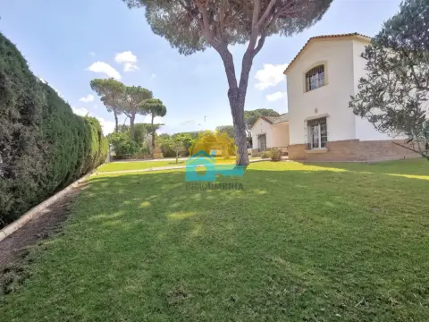 Chalet en Corrales