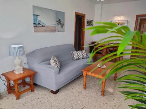 Piso en Avenida de las Piletas