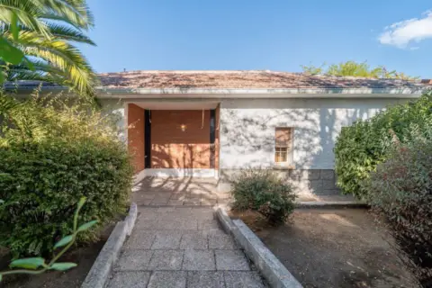 Casa en calle de Madrid