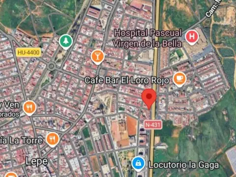 Garaje en calle de los Reyes Católicos, 28