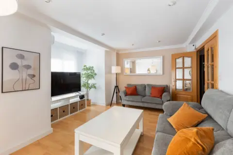 Apartamento en calle Carrer de La Pianista Empar Iturbi