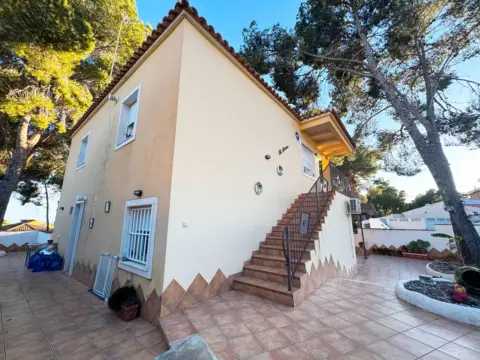 Chalet en Carrer de Naranjo