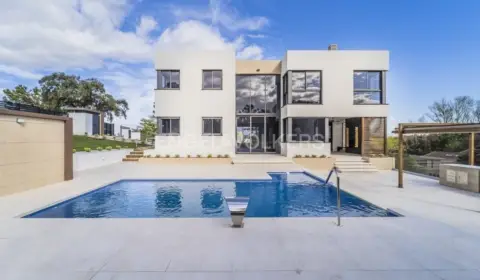 Casa en Paseo del Embajador