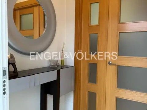 Casa adosada en San Antonio-Estación-Las Hervencias