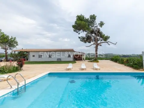 Casa en Montroi - Montroy