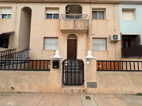Piso en calle de Santa Ana, 11