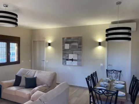 Casa rústica en La Virreina-Jardín Botánico-La Rosaleda